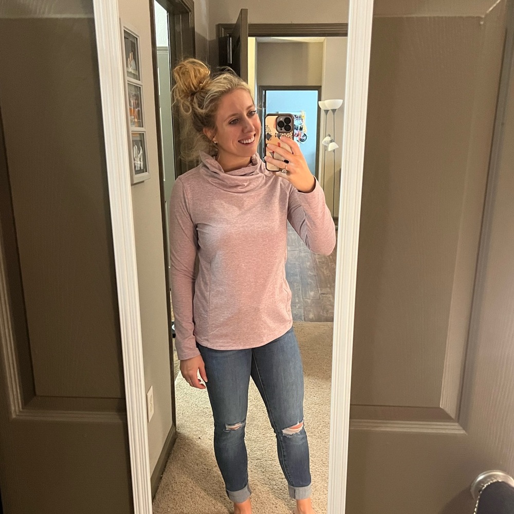 Apana Dusty Rose Sweatshirt